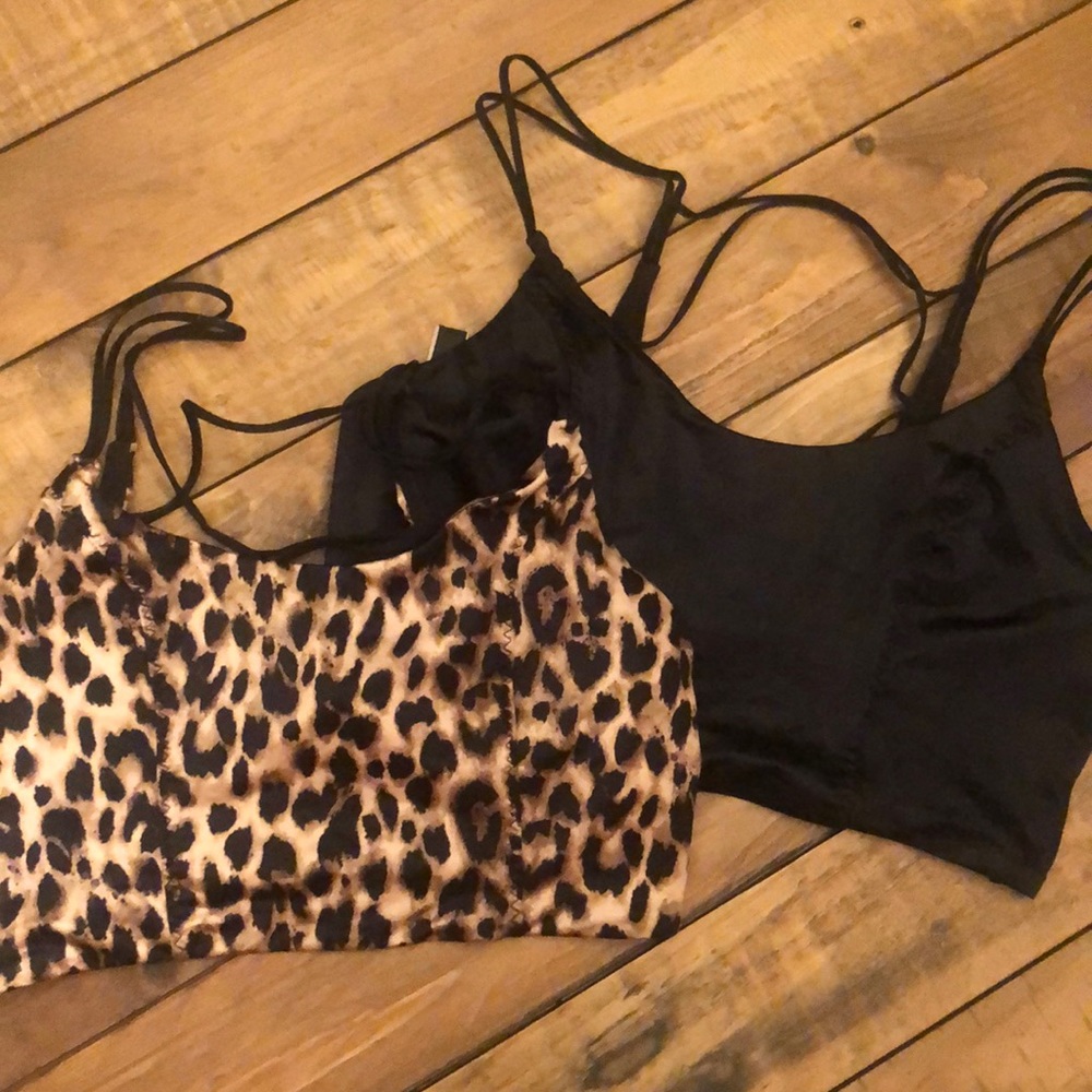 VICTORIAS SECRET STRAPPY SPORTS BRAS